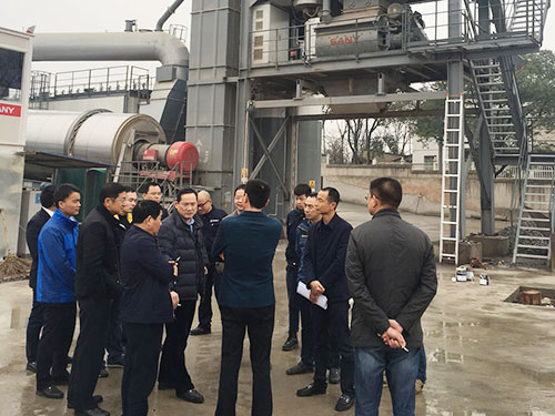 長(zhǎng)沙太空金路橋材料有限公司,雙鋼輪壓路機(jī),福格勒瀝青攤鋪機(jī),AC系列,AF系列,SBS系列