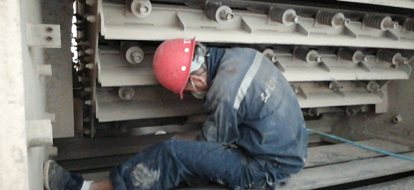 長(zhǎng)沙太空金路橋材料有限公司,雙鋼輪壓路機(jī),福格勒瀝青攤鋪機(jī),AC系列,AF系列,SBS系列