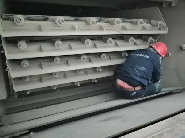 長(zhǎng)沙太空金路橋材料有限公司,雙鋼輪壓路機(jī),福格勒瀝青攤鋪機(jī),AC系列,AF系列,SBS系列