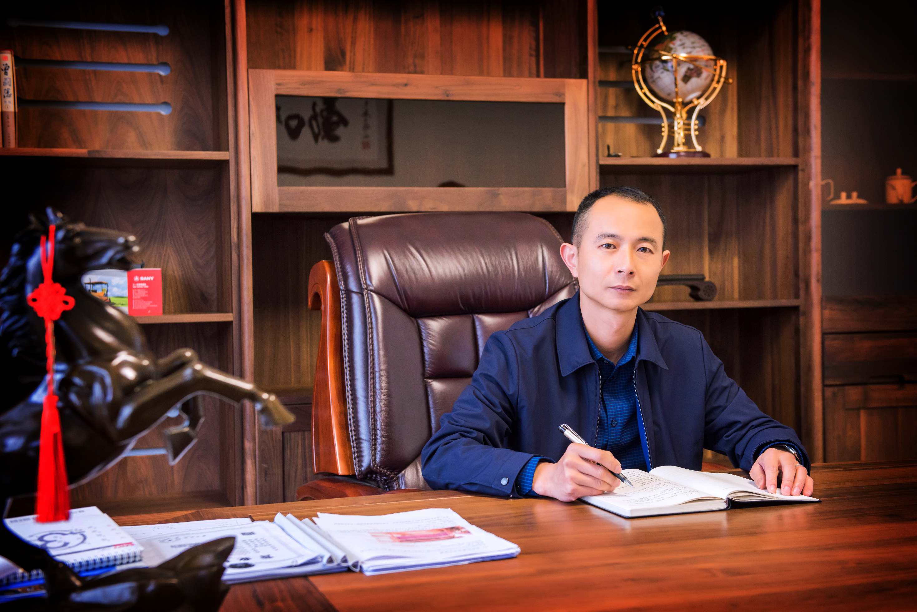 長(zhǎng)沙太空金路橋材料有限公司,雙鋼輪壓路機(jī),福格勒瀝青攤鋪機(jī),AC系列,AF系列,SBS系列 長(zhǎng)沙太空金路橋材料有限公司,雙鋼輪壓路機(jī),福格勒瀝青攤鋪機(jī),AC系列,AF系列,SBS系列