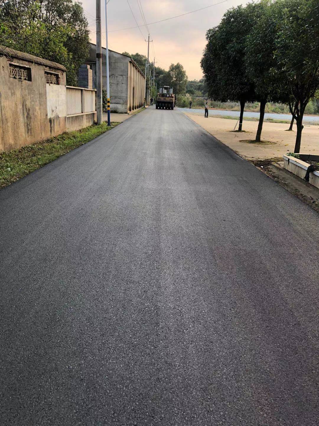 長(zhǎng)沙太空金路橋材料有限公司,雙鋼輪壓路機(jī),福格勒瀝青攤鋪機(jī),AC系列,AF系列,SBS系列