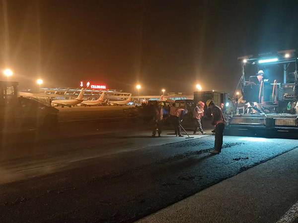 長沙太空金路橋材料有限公司,雙鋼輪壓路機(jī),福格勒瀝青攤鋪機(jī),AC系列,AF系列,SBS系列